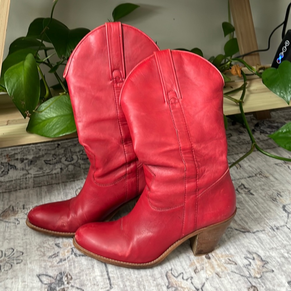 Jessica Simpson Red Cowboy Boots Sz 71/2